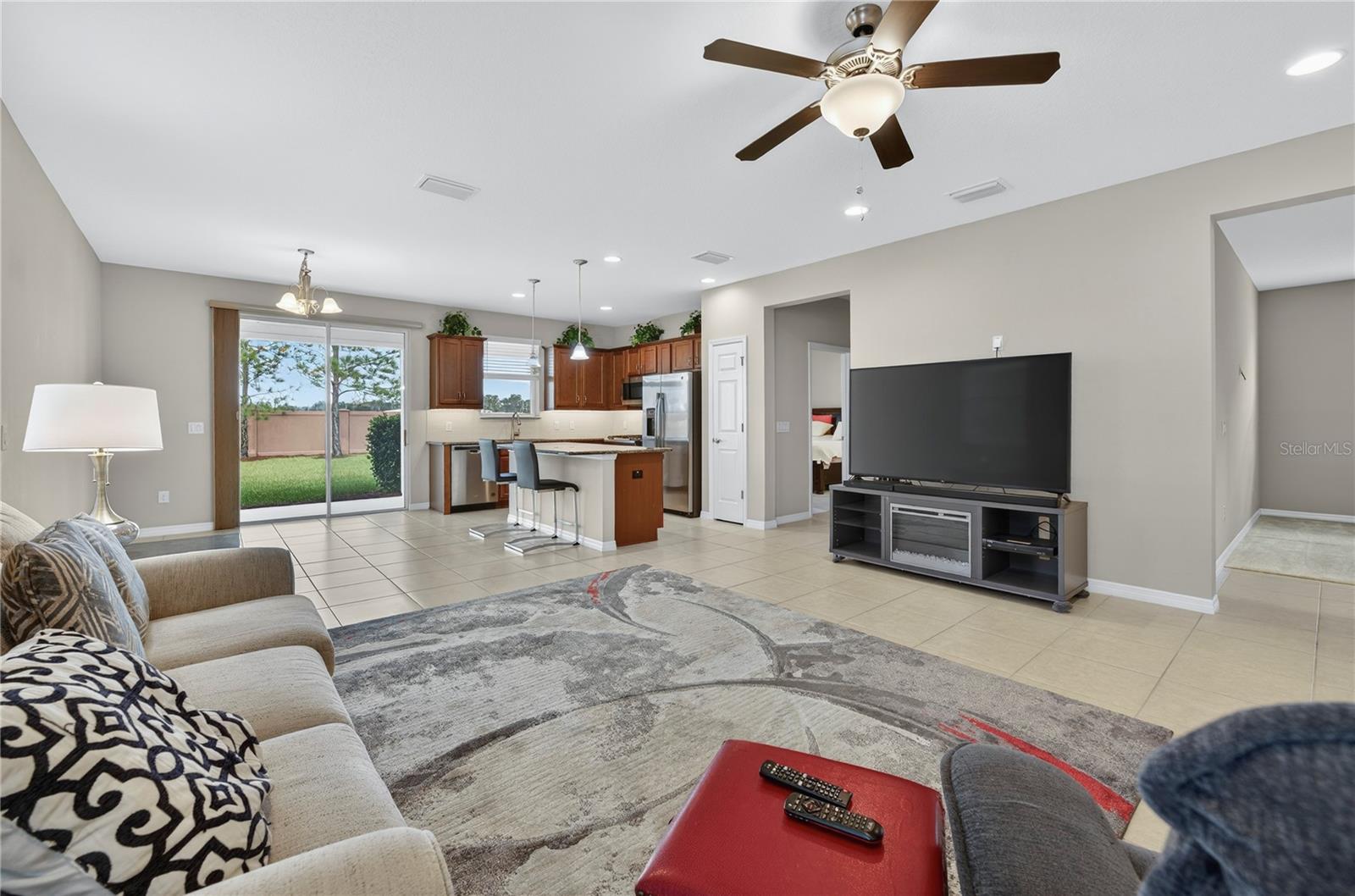 Image 6 of 75 For 3947 46th Terrace