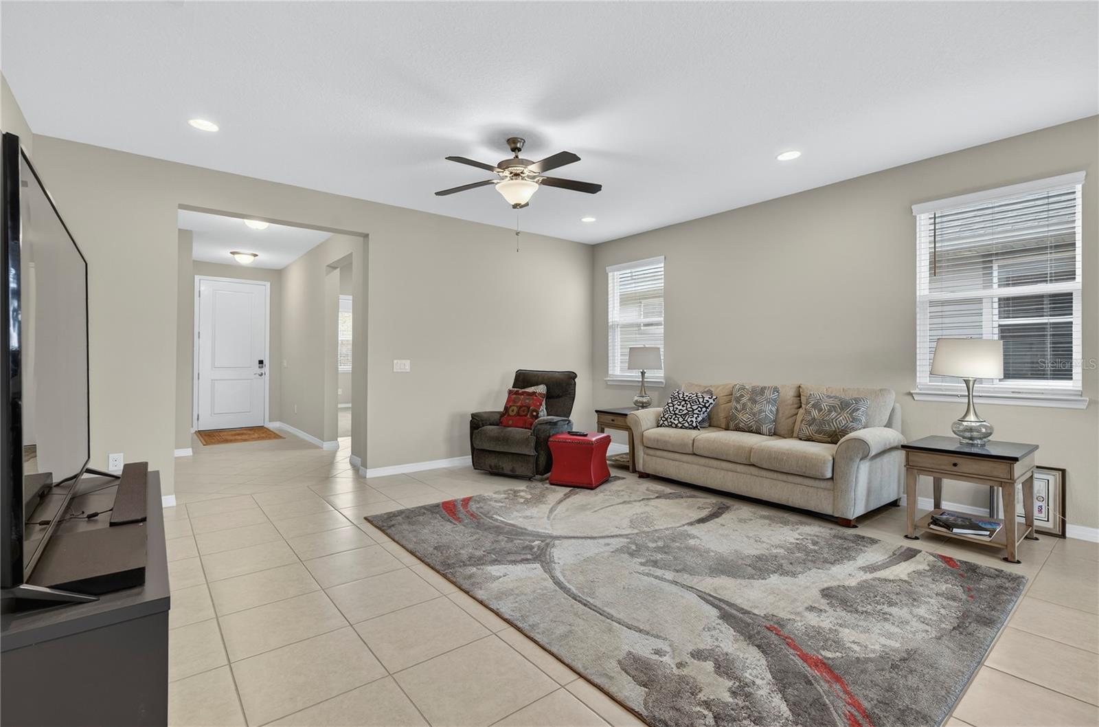 Image 8 of 75 For 3947 46th Terrace