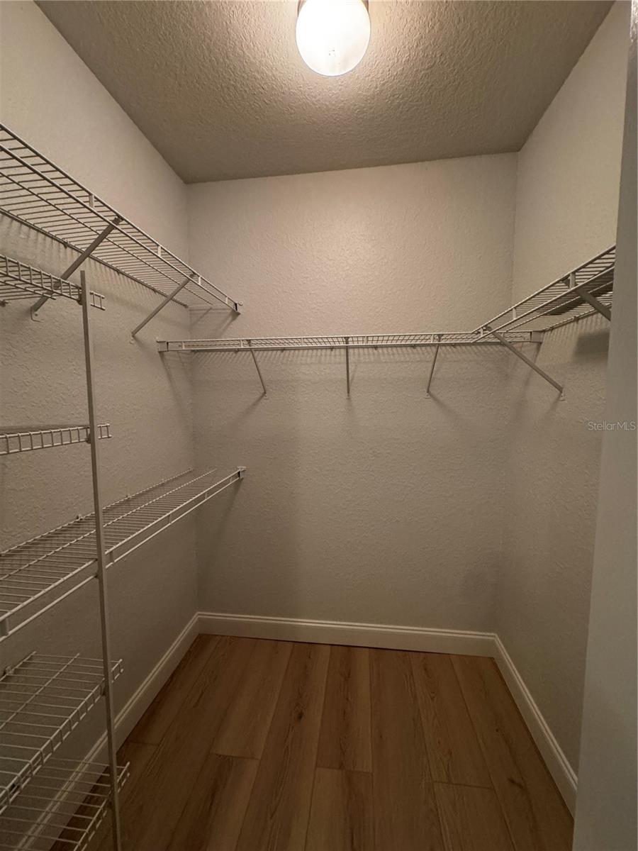 Image 15 of 16 For 5609 Legacy Crescent Place 301