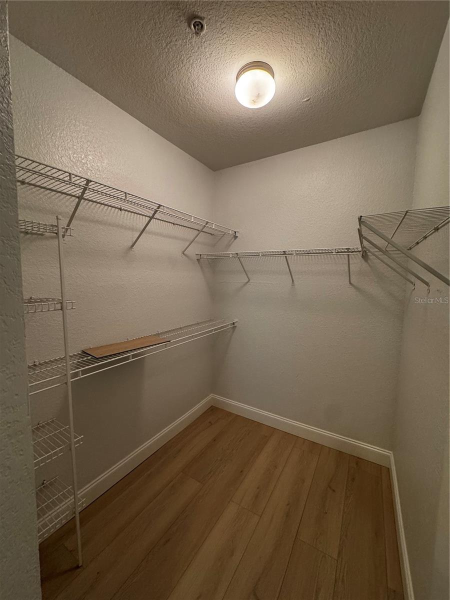 Image 9 of 16 For 5609 Legacy Crescent Place 301