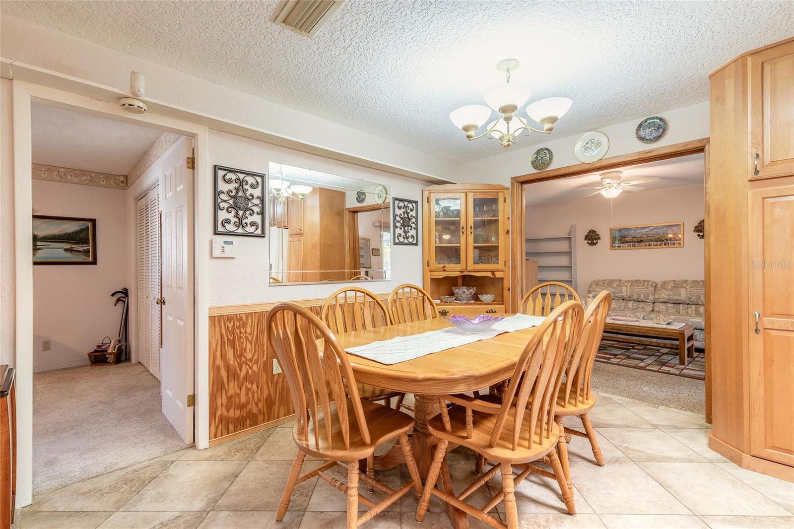 Image 10 of 59 For 935 Big Tree Road