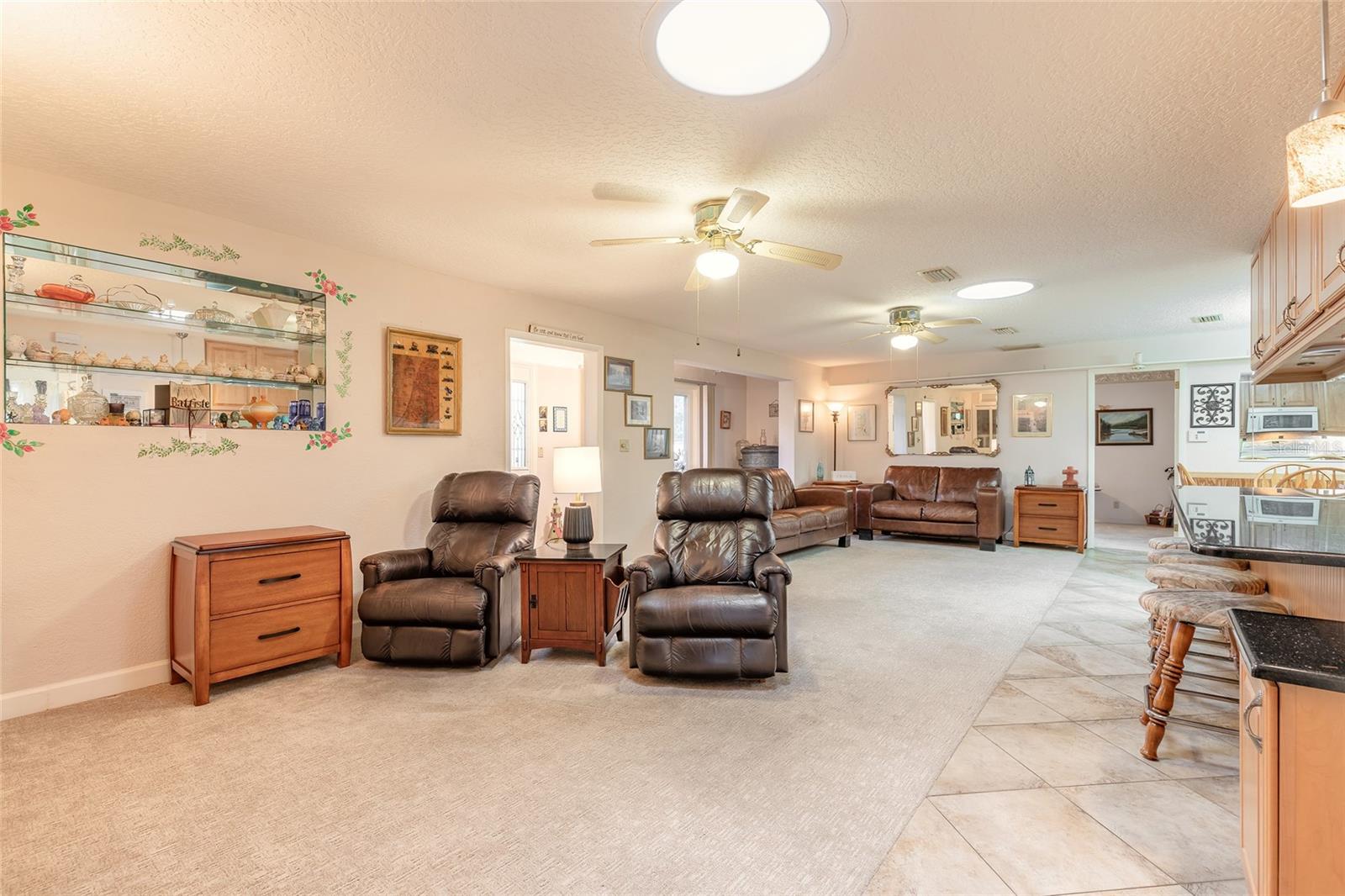 Image 17 of 59 For 935 Big Tree Road