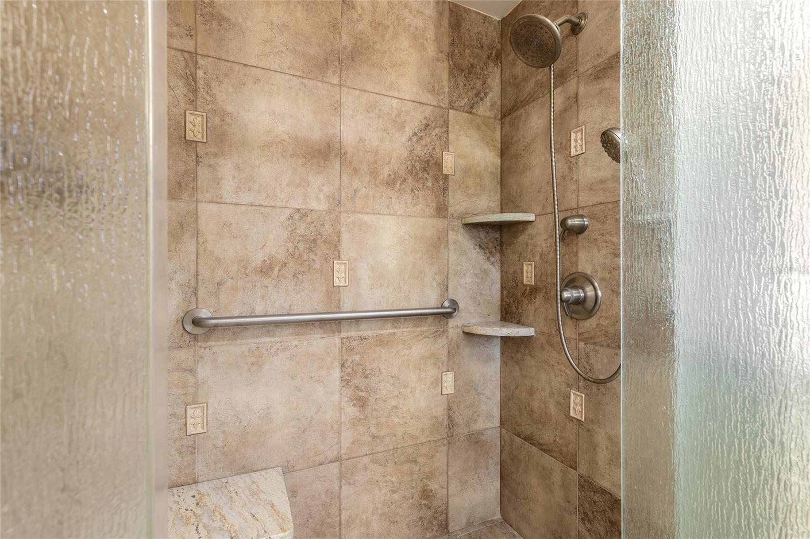 Image 24 of 59 For 935 Big Tree Road