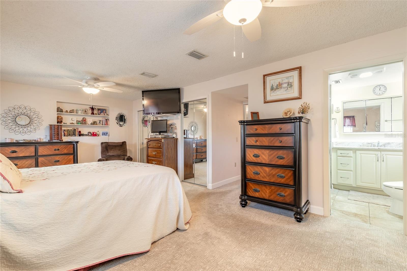 Image 3 of 59 For 935 Big Tree Road