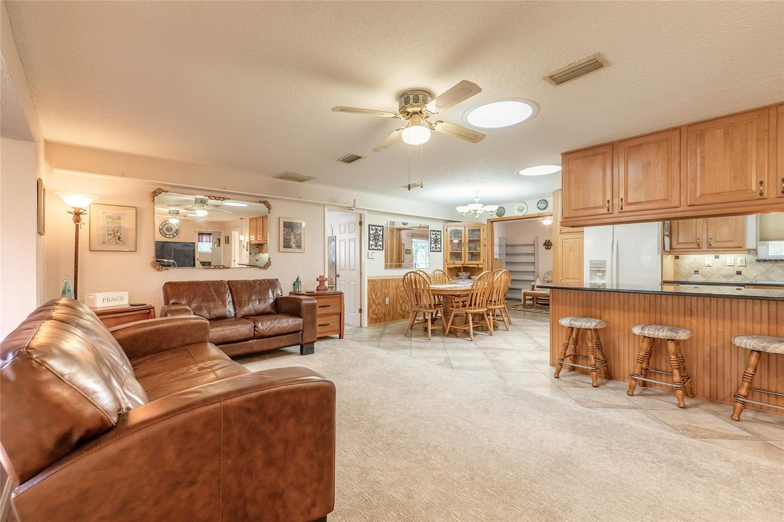 Image 7 of 59 For 935 Big Tree Road