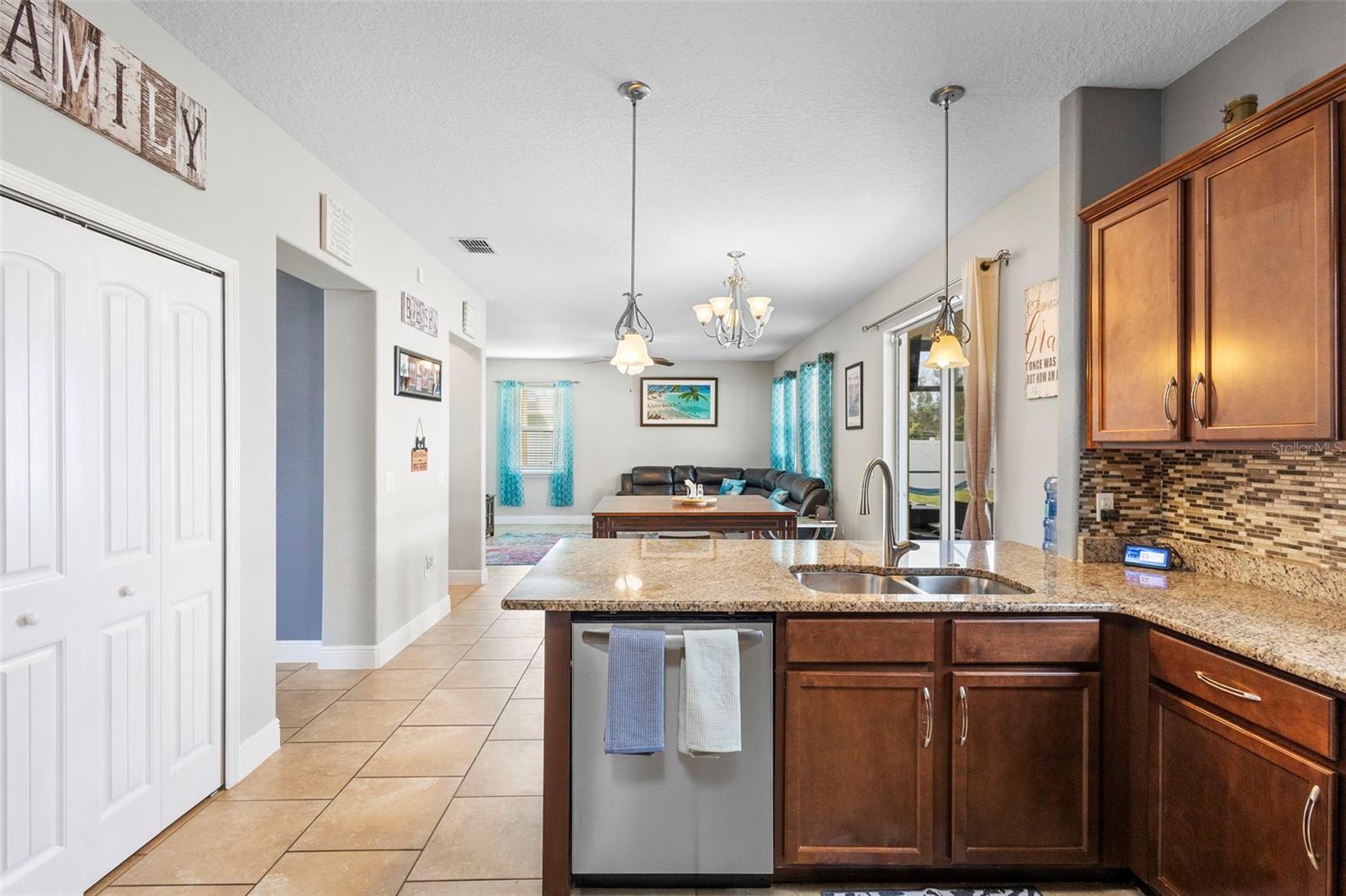 Image 10 of 53 For 1452 Daystar Lane