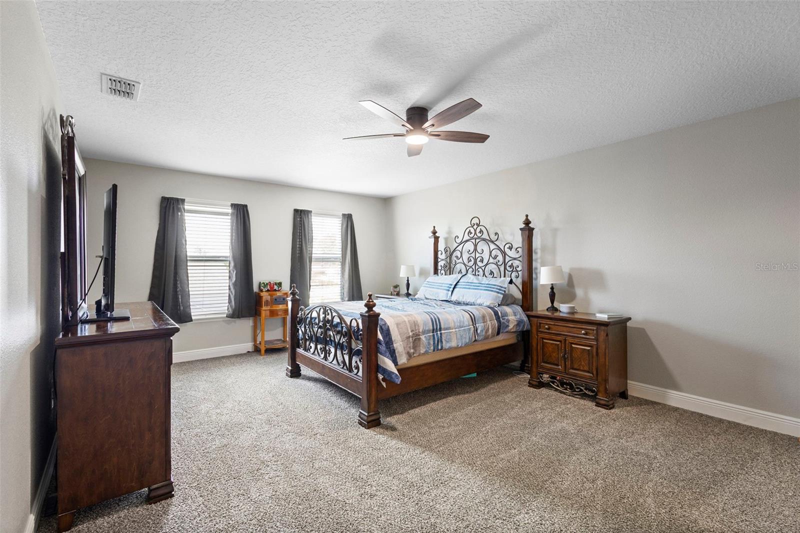 Image 20 of 53 For 1452 Daystar Lane