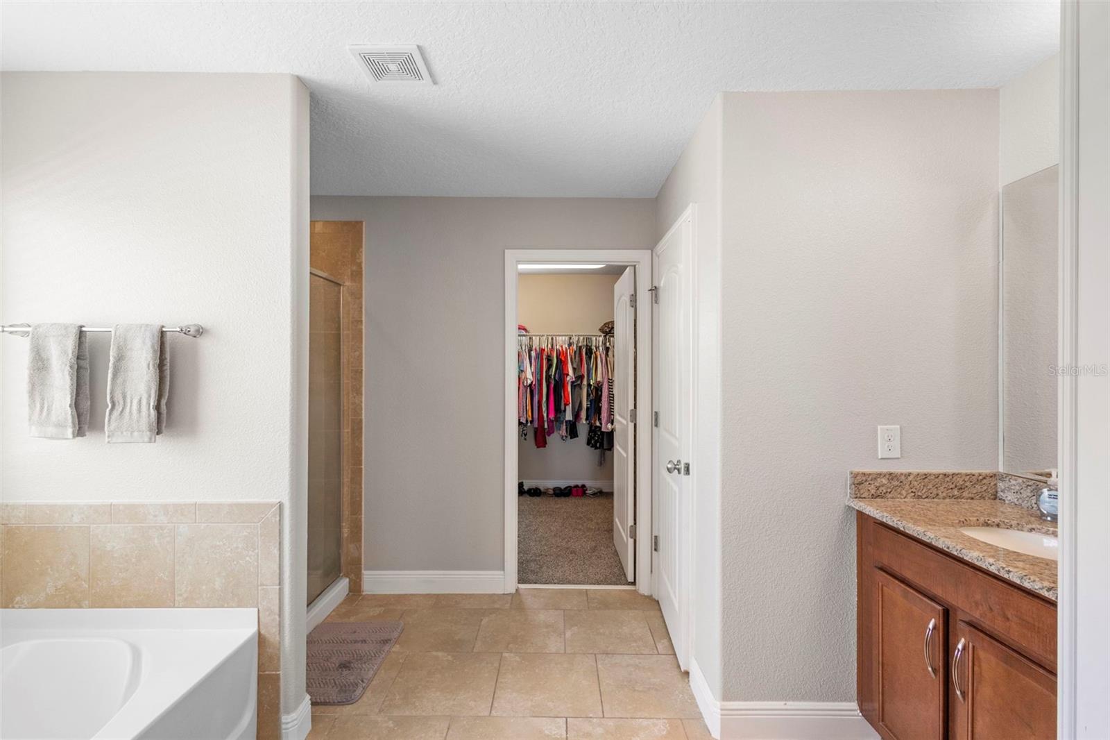 Image 24 of 53 For 1452 Daystar Lane