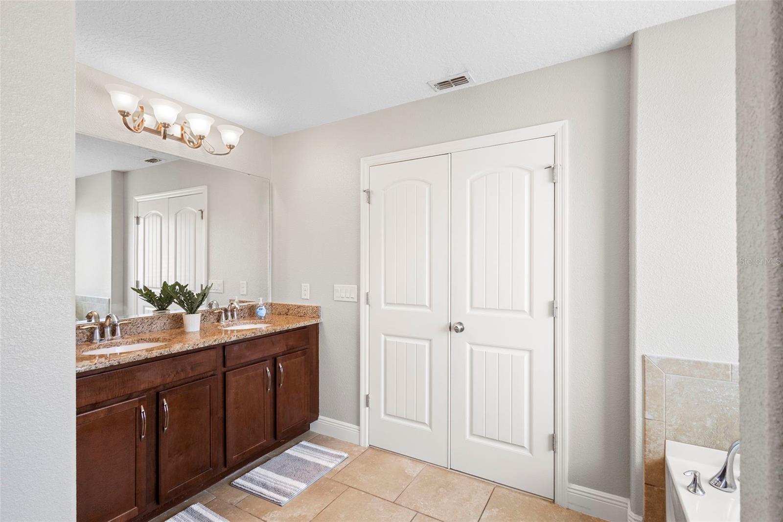 Image 26 of 53 For 1452 Daystar Lane