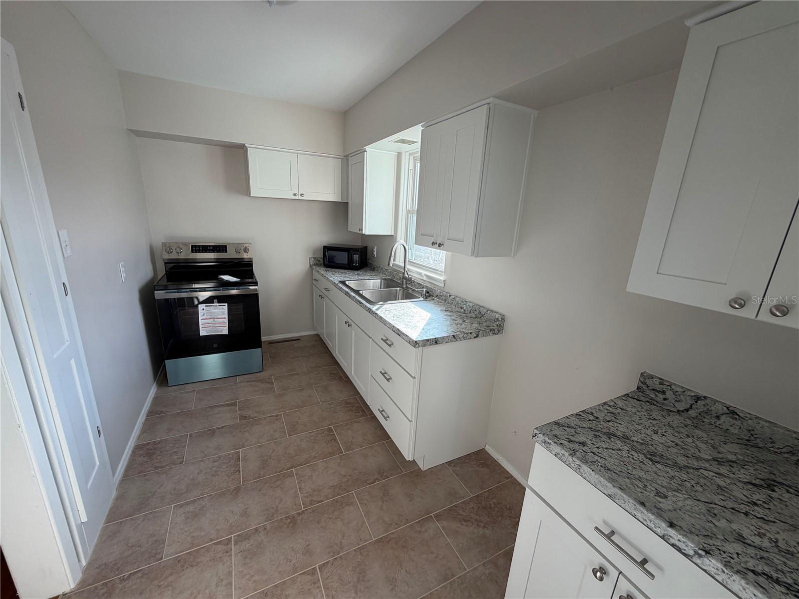 Image 2 of 8 For 321 Ribault Avenue