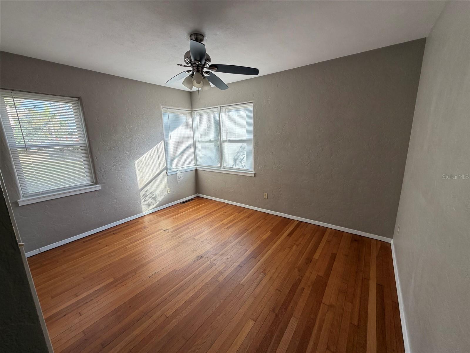 Image 5 of 8 For 321 Ribault Avenue