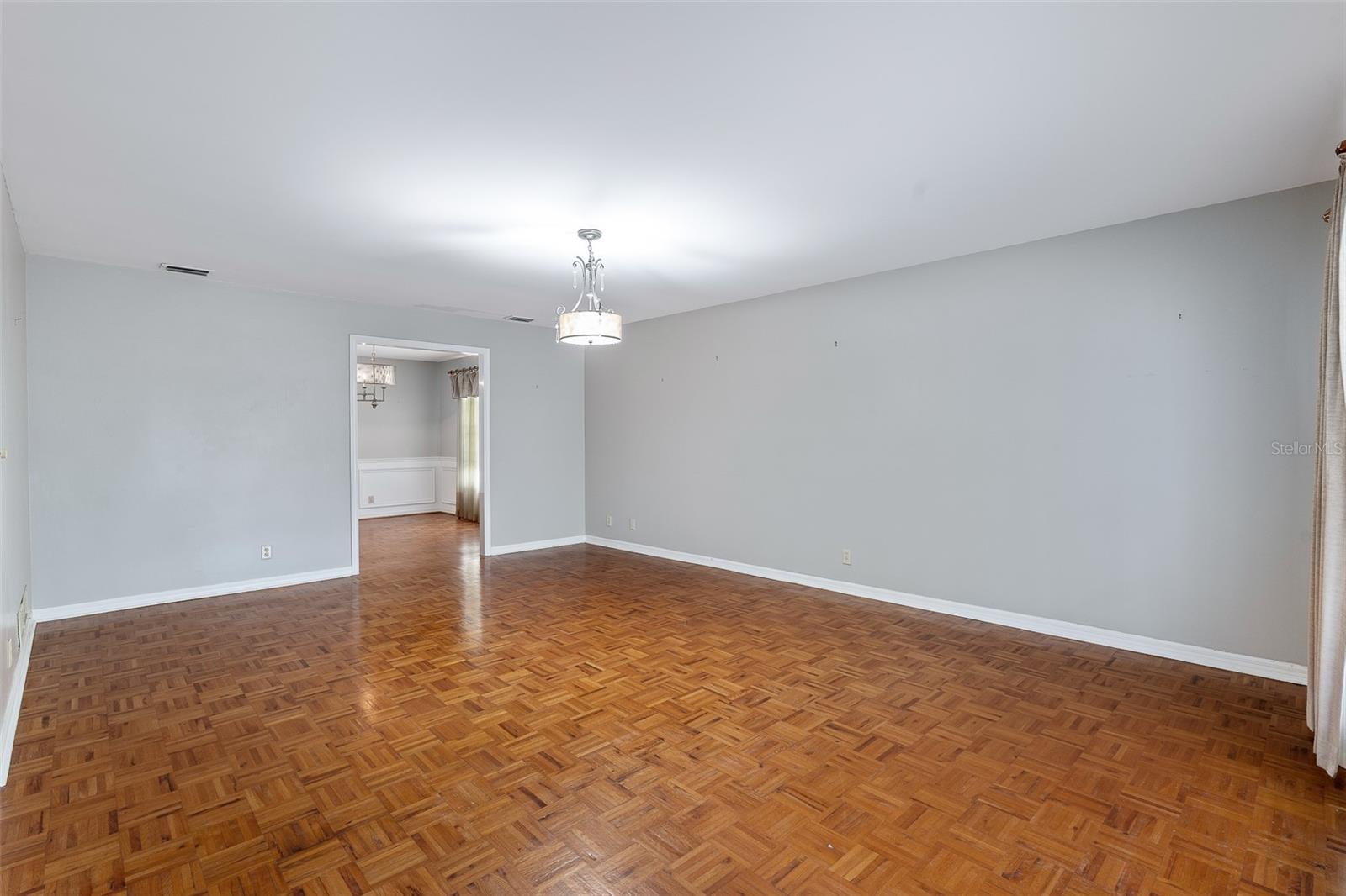 Image 11 of 50 For 20 River Ridge Trail