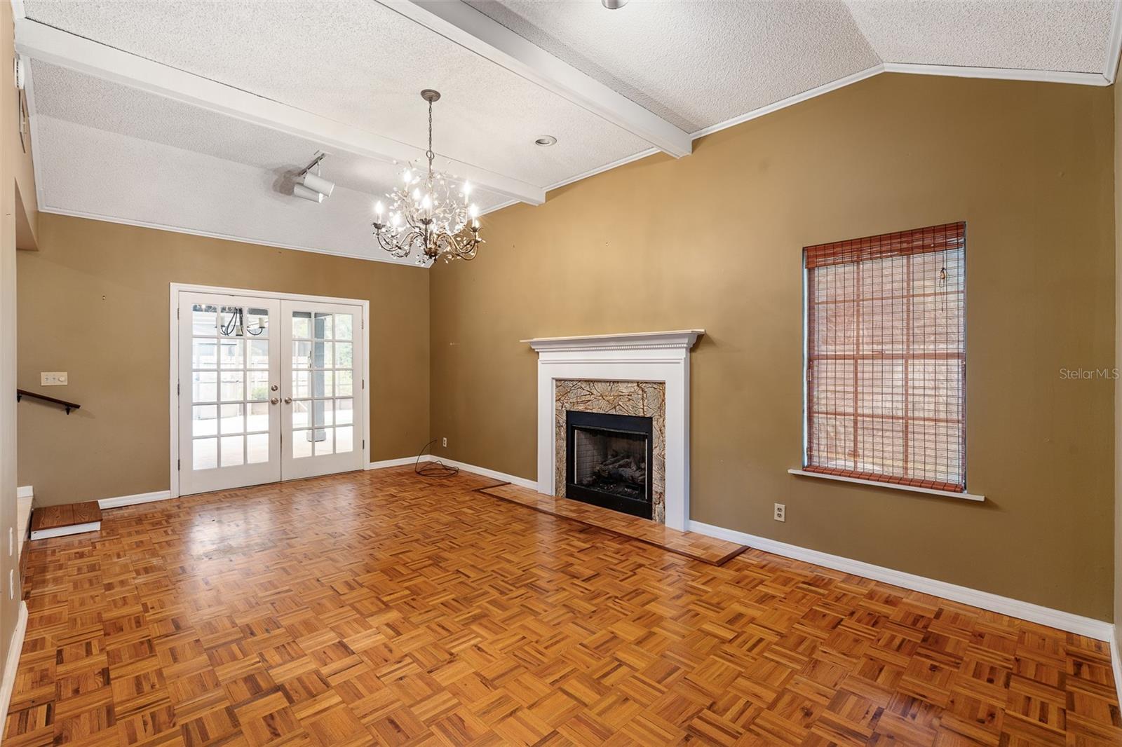 Image 16 of 50 For 20 River Ridge Trail