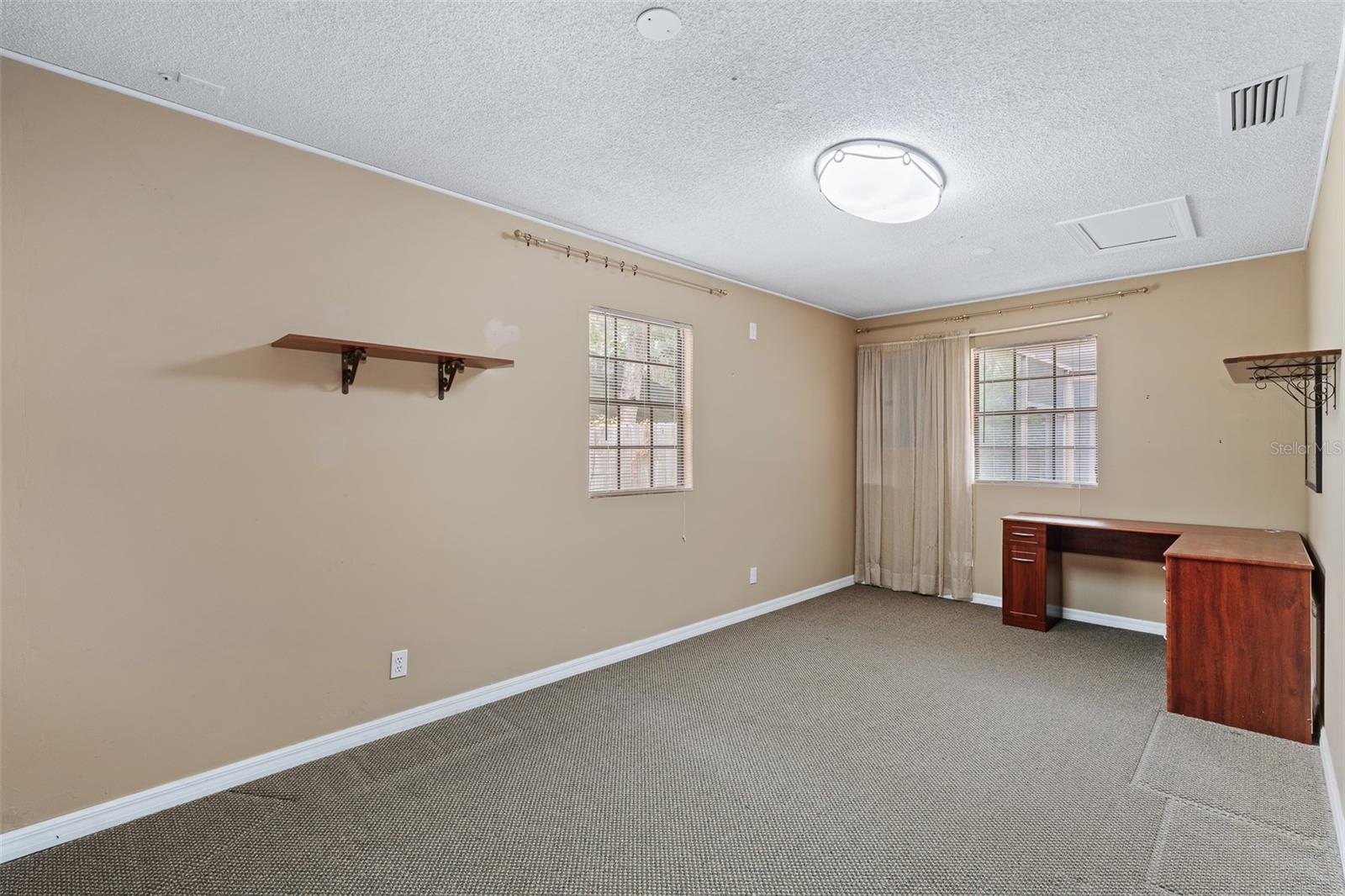 Image 18 of 50 For 20 River Ridge Trail