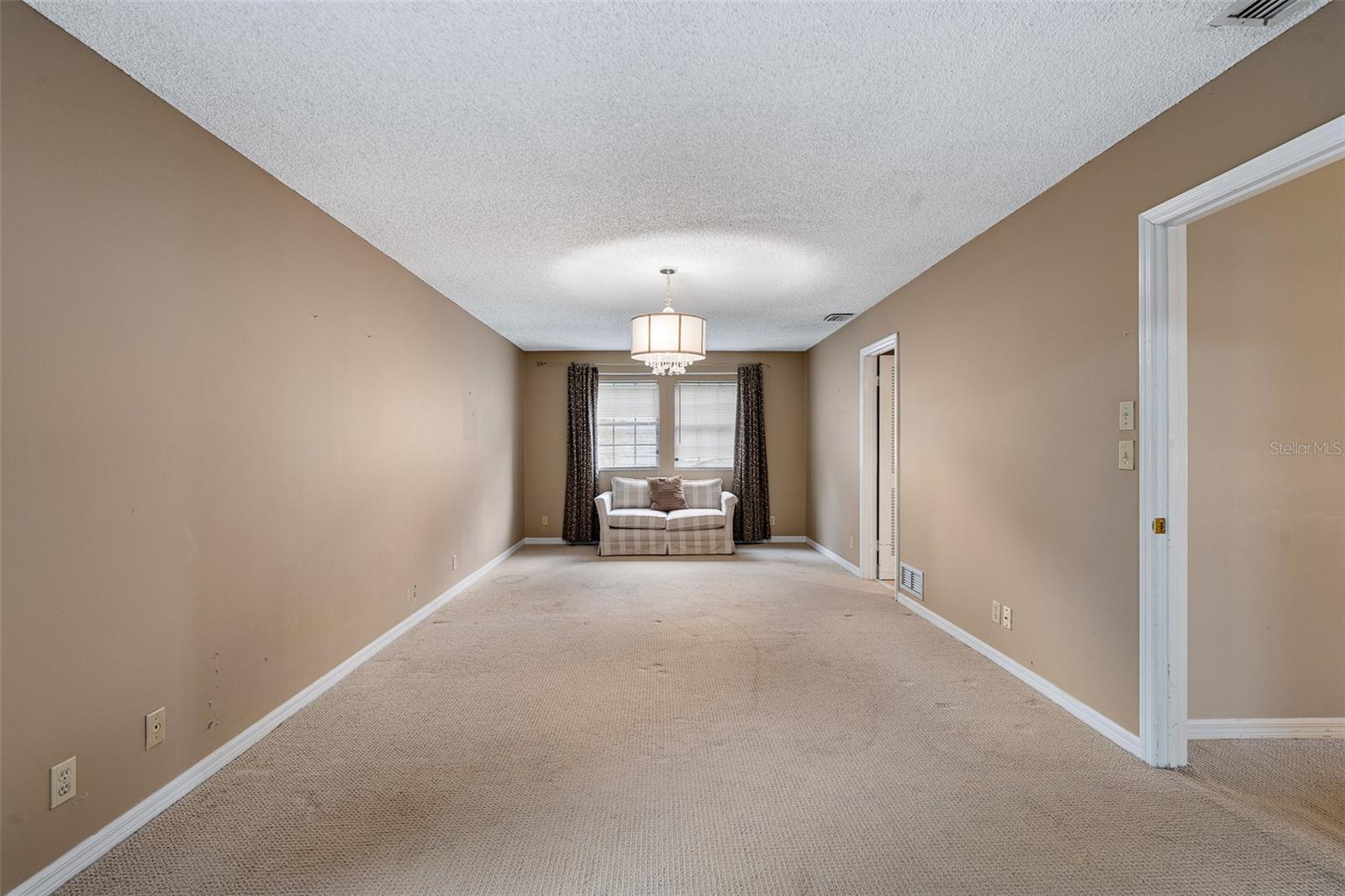 Image 21 of 50 For 20 River Ridge Trail