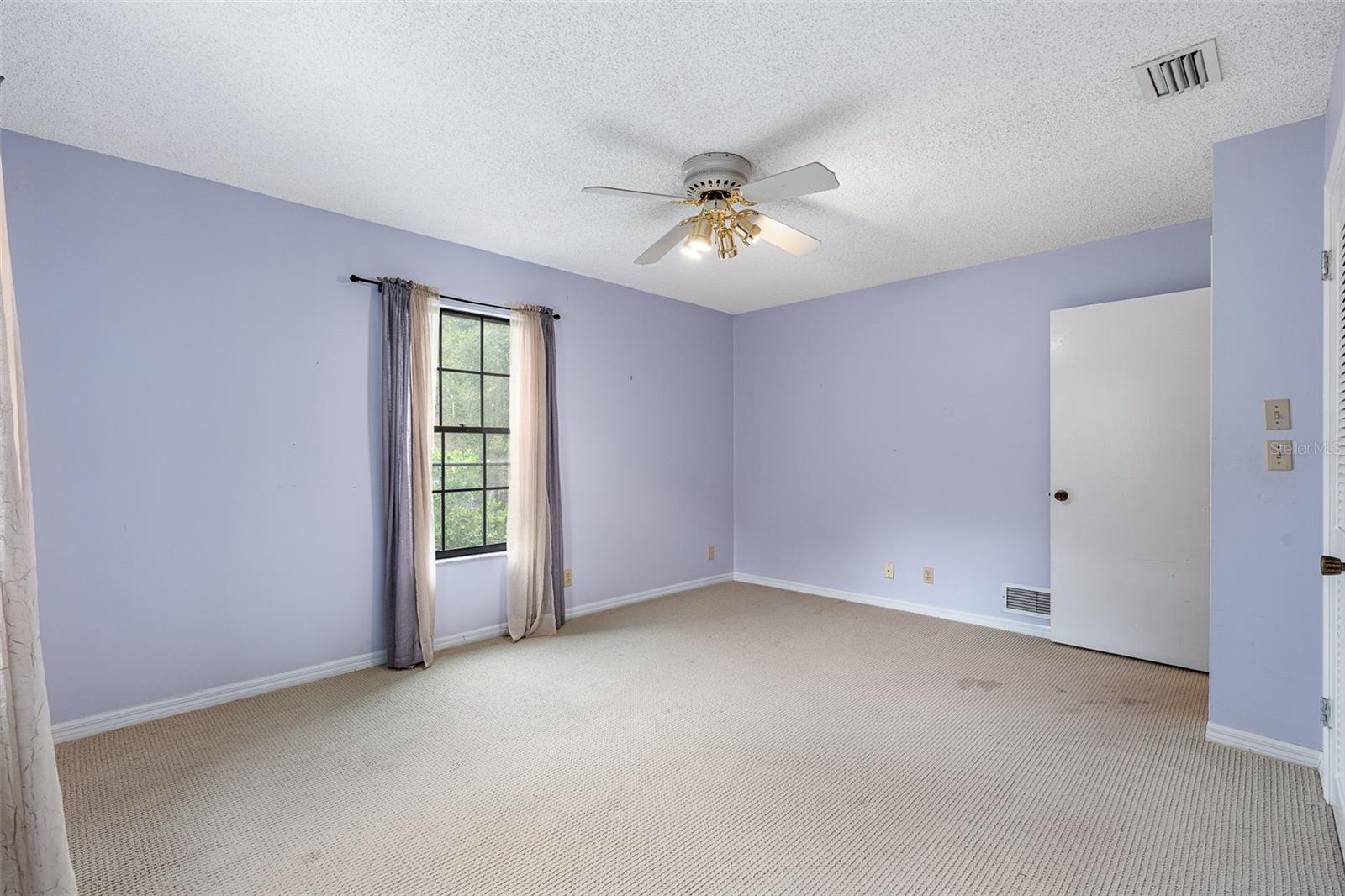 Image 28 of 50 For 20 River Ridge Trail