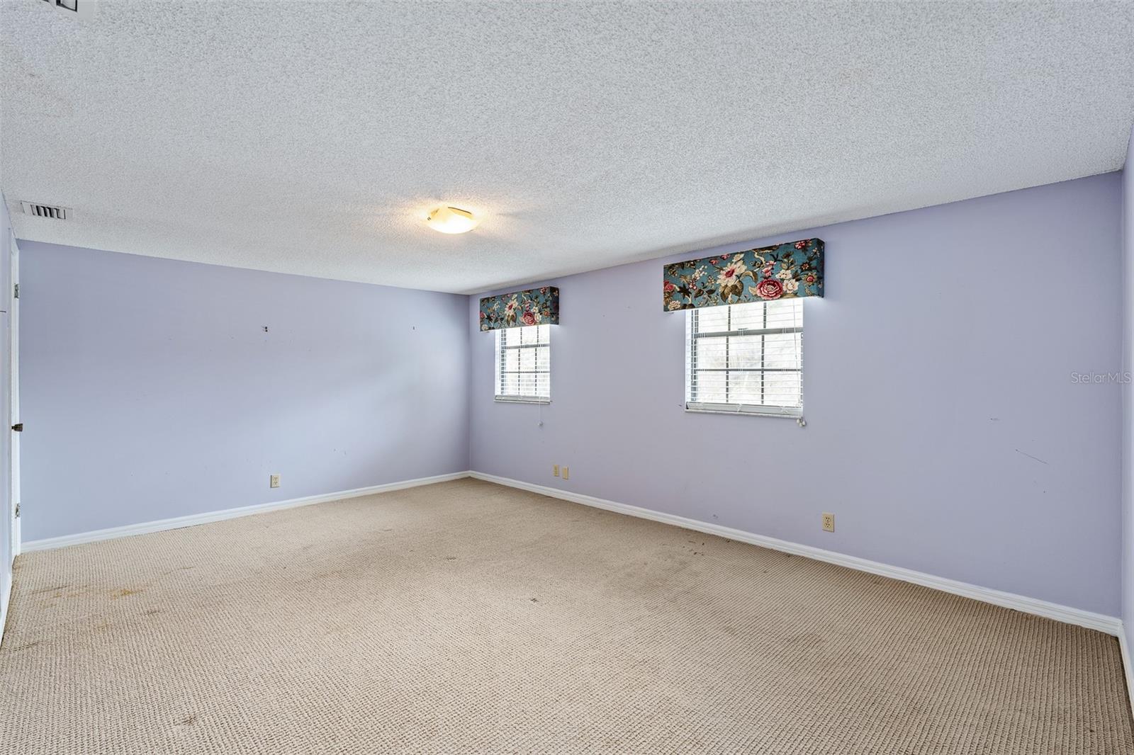 Image 33 of 50 For 20 River Ridge Trail