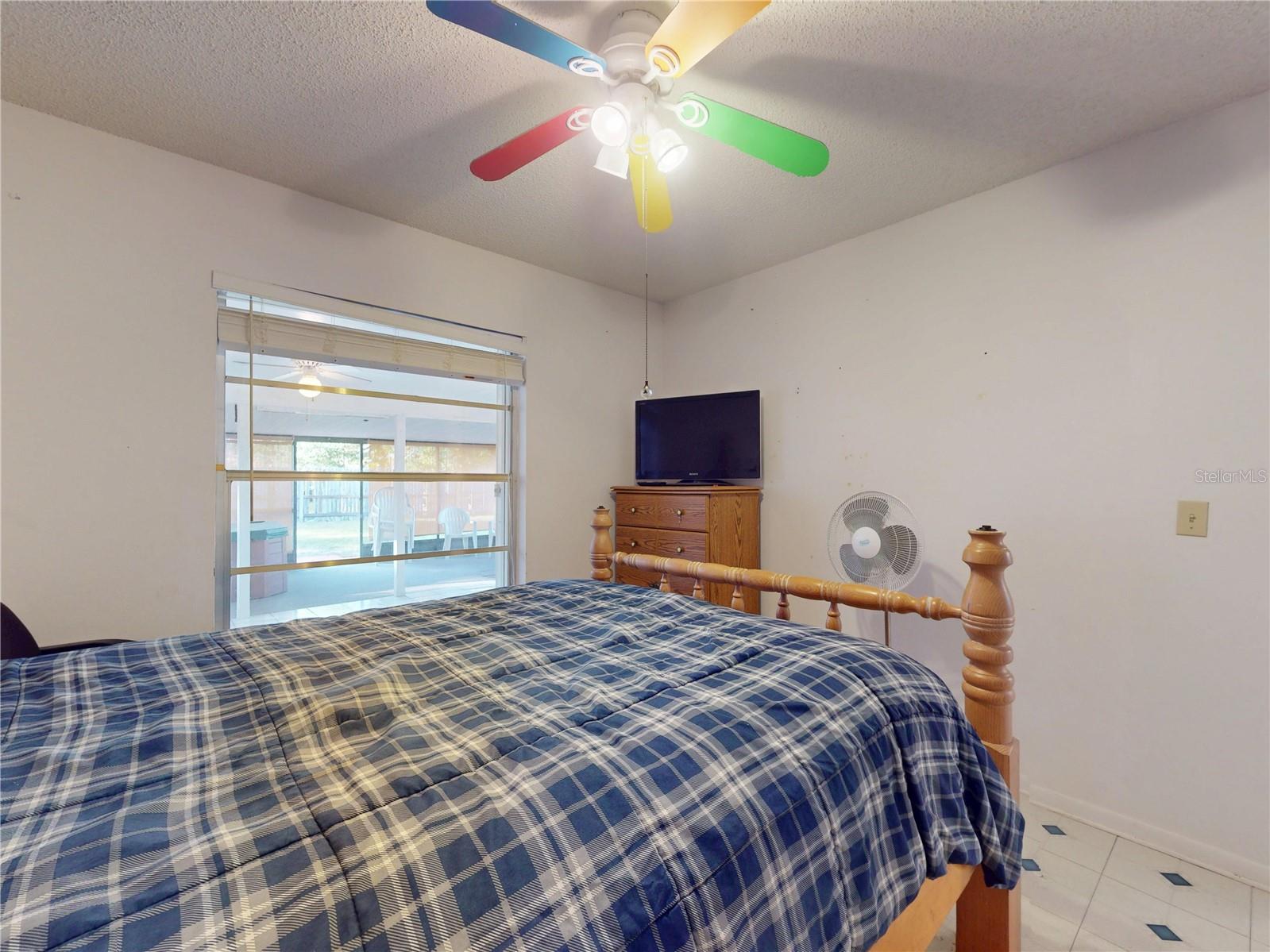 Image 25 of 32 For 202 Springview Drive