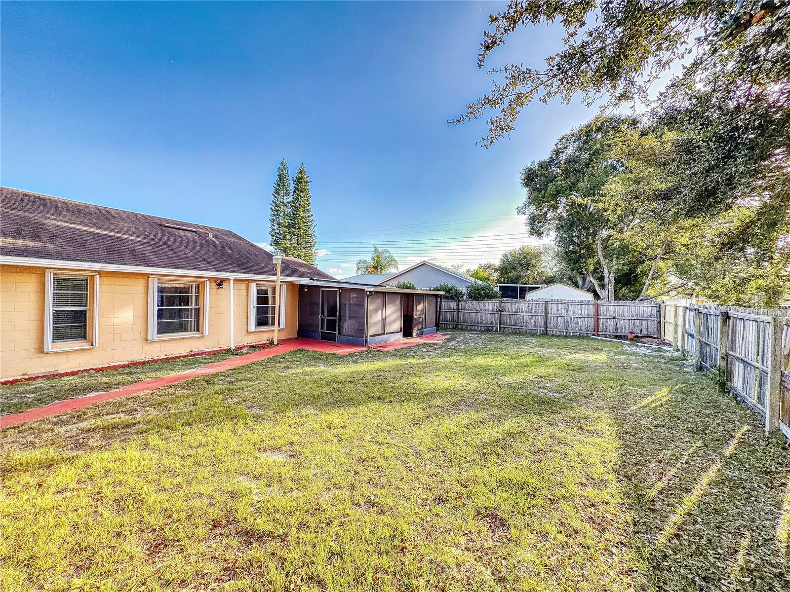 Image 28 of 32 For 202 Springview Drive