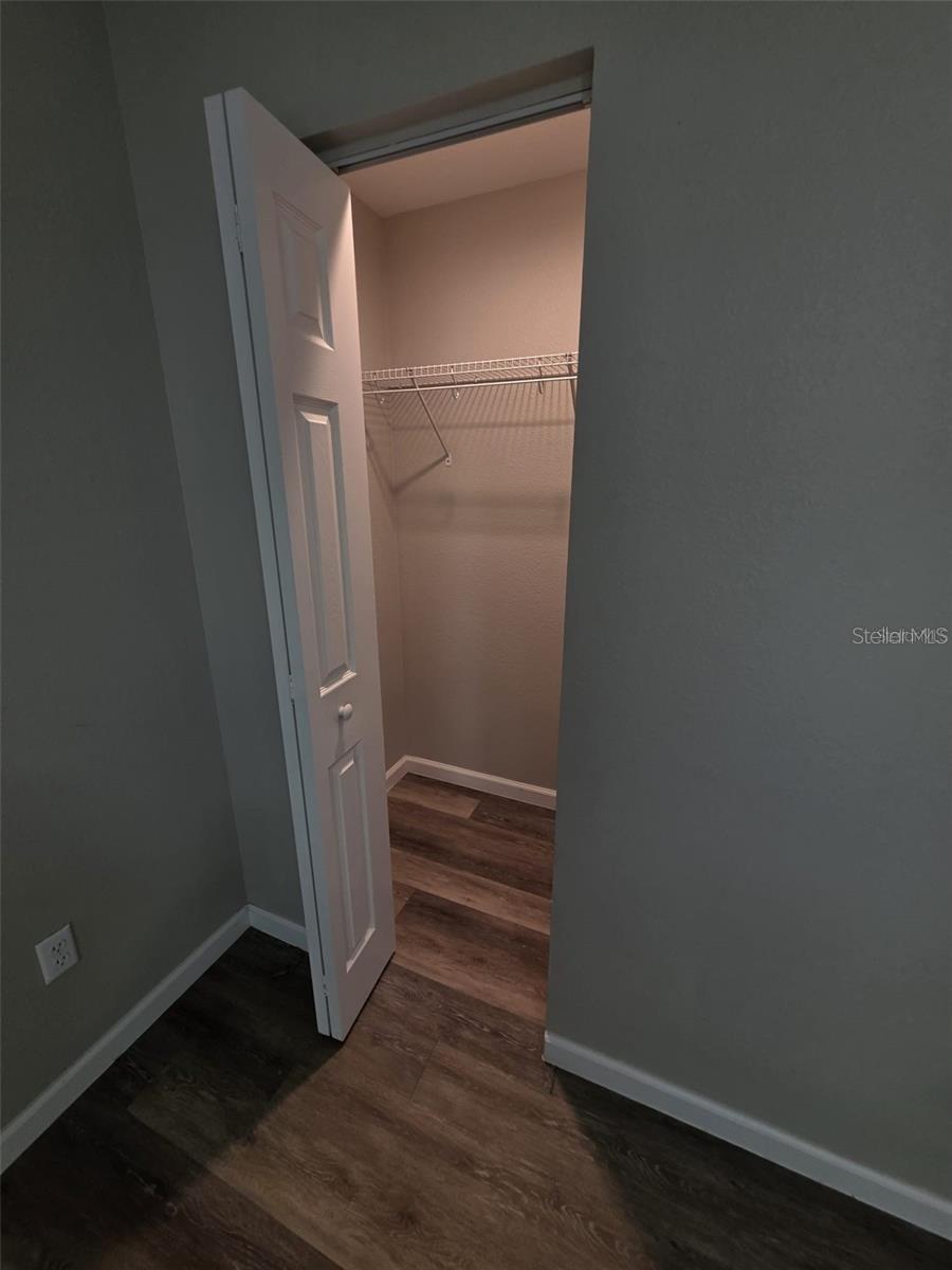 Image 18 of 25 For 915 Marlboro Drive