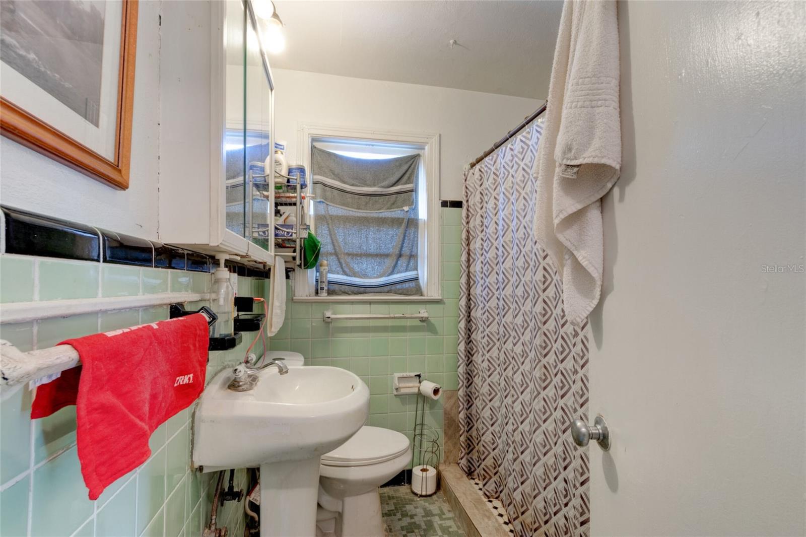 Image 10 of 14 For 527 Eastwood Lane