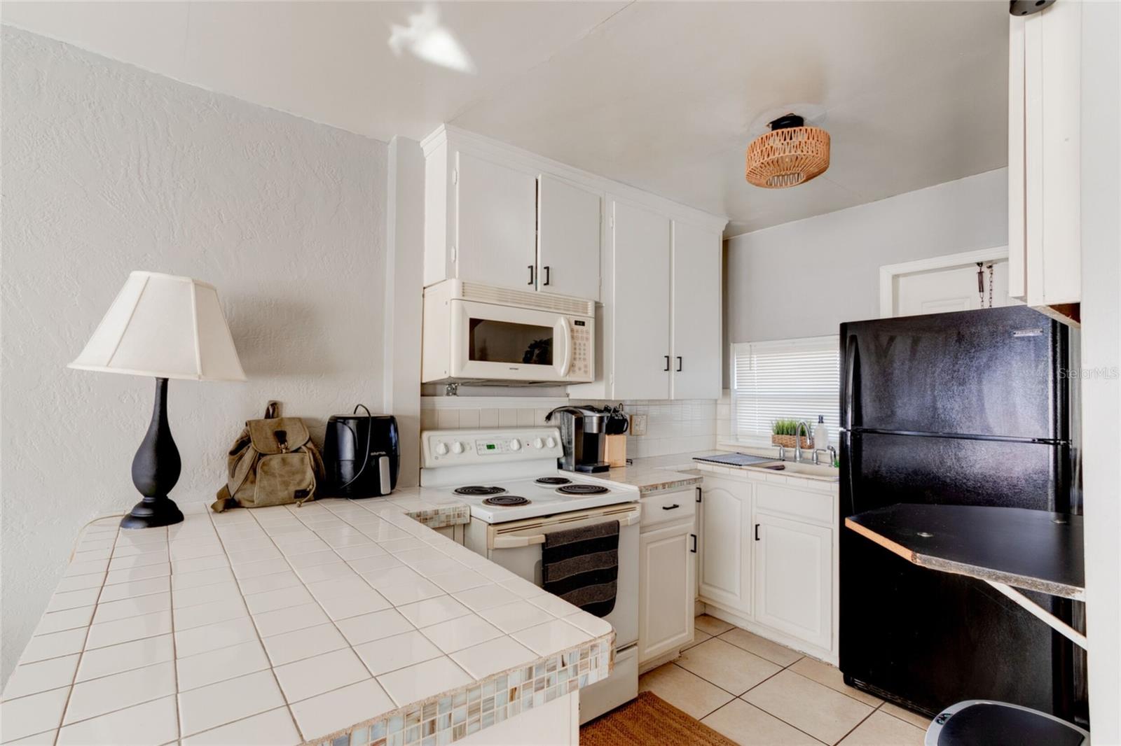 Image 4 of 14 For 527 Eastwood Lane