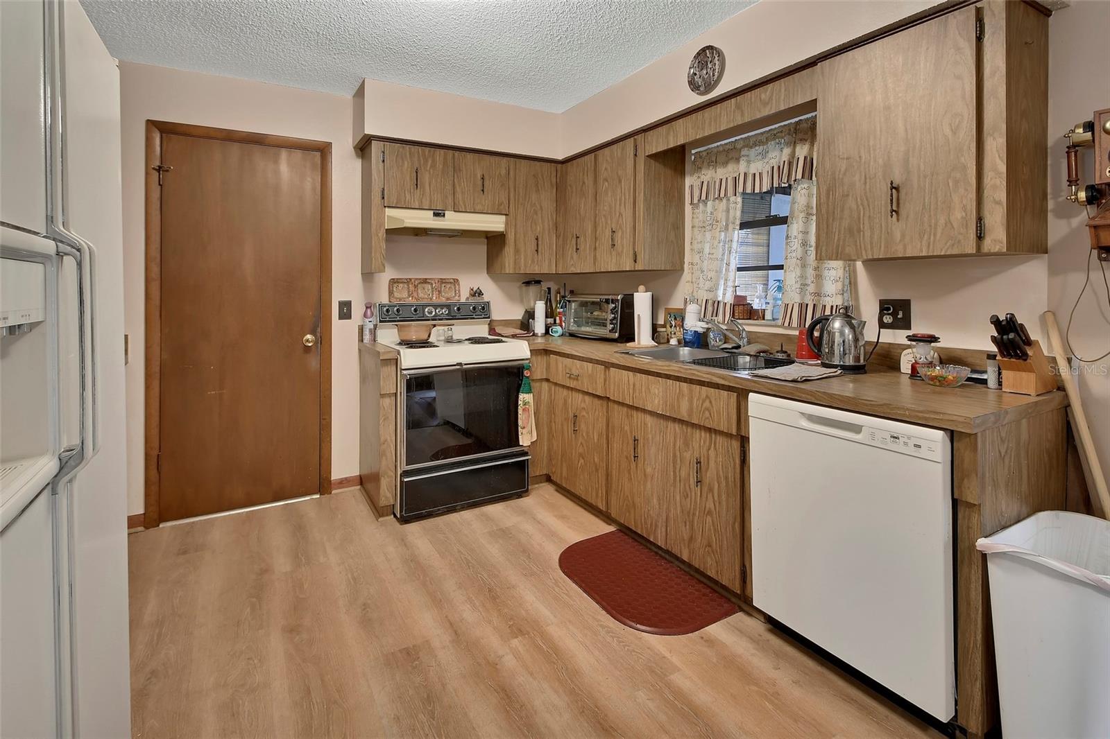 Image 11 of 26 For 2341 Chapel Hill Drive