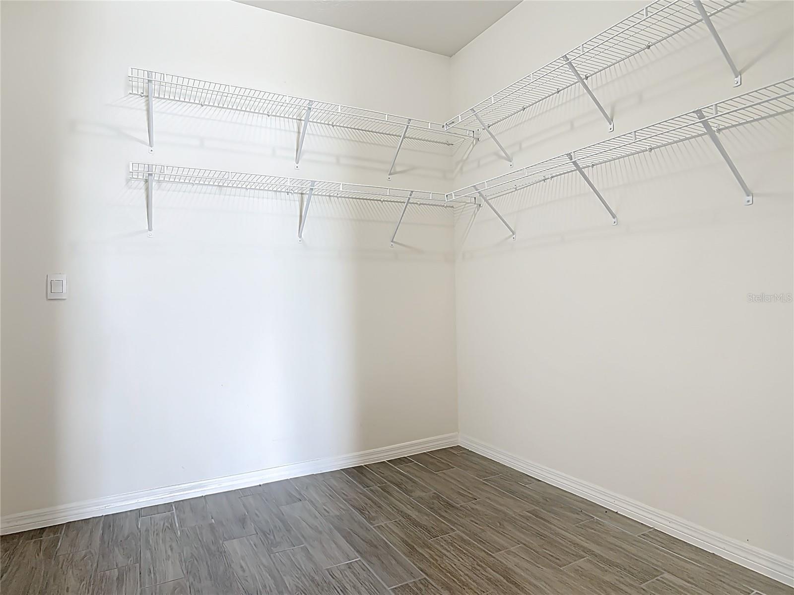 Image 12 of 41 For 1601 Delphi Way