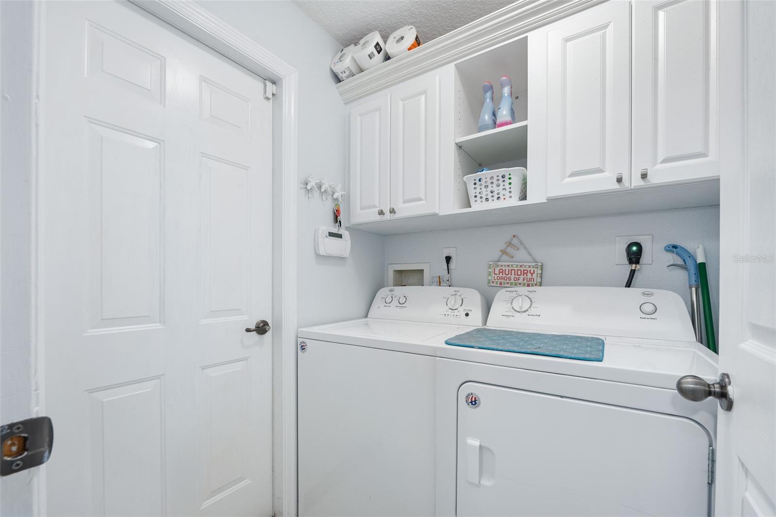 Image 17 of 53 For 303 Anderson Street