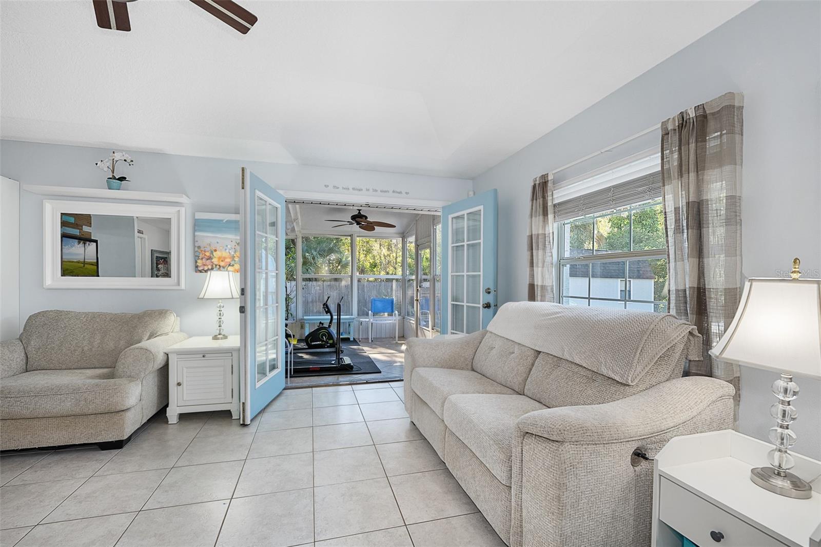 Image 32 of 53 For 303 Anderson Street