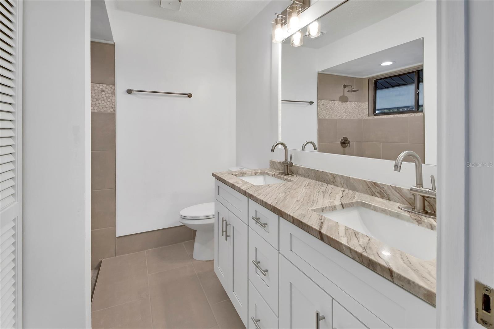 Image 19 of 47 For 1411 Beach Street