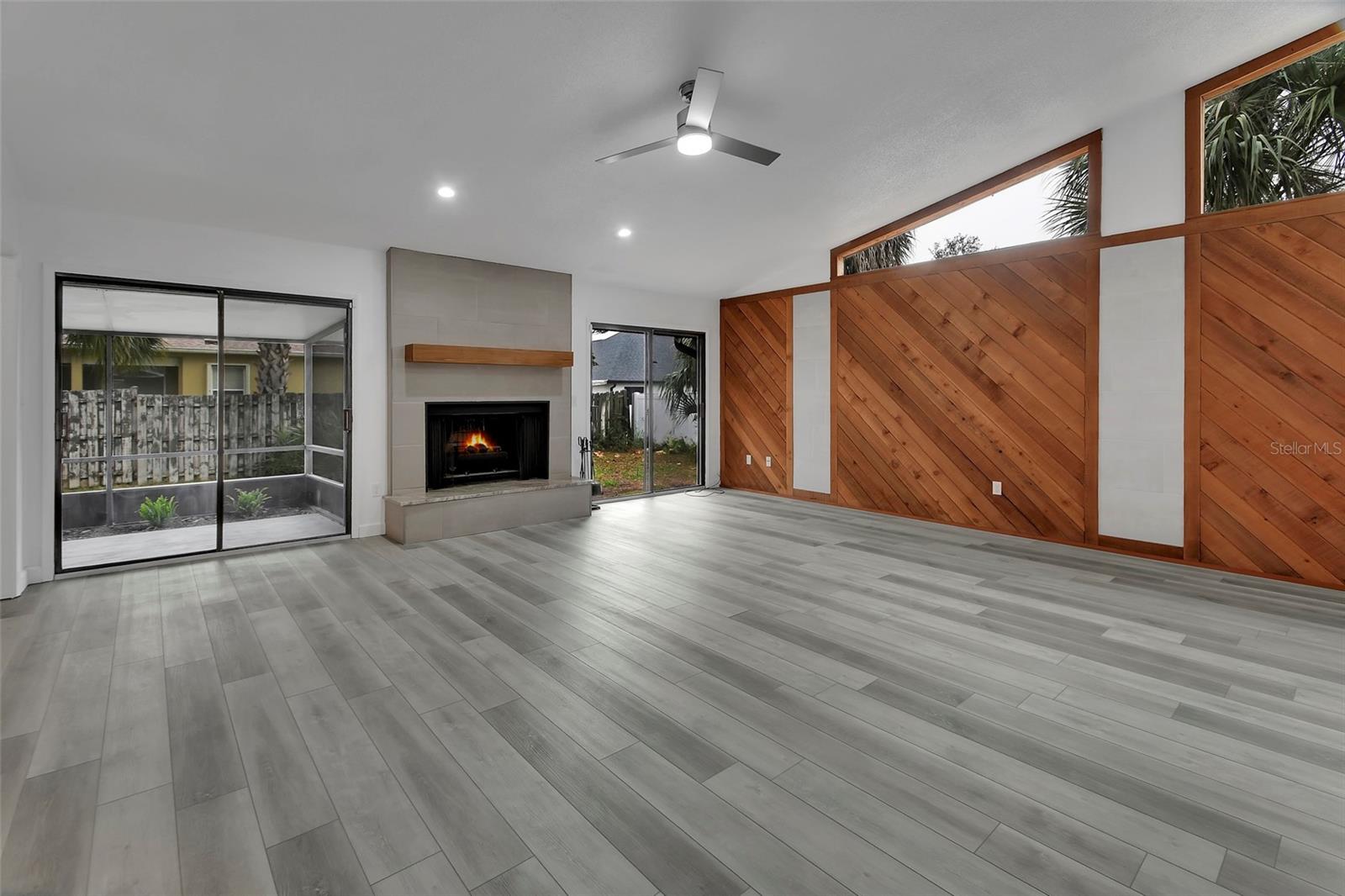 Image 2 of 47 For 1411 Beach Street