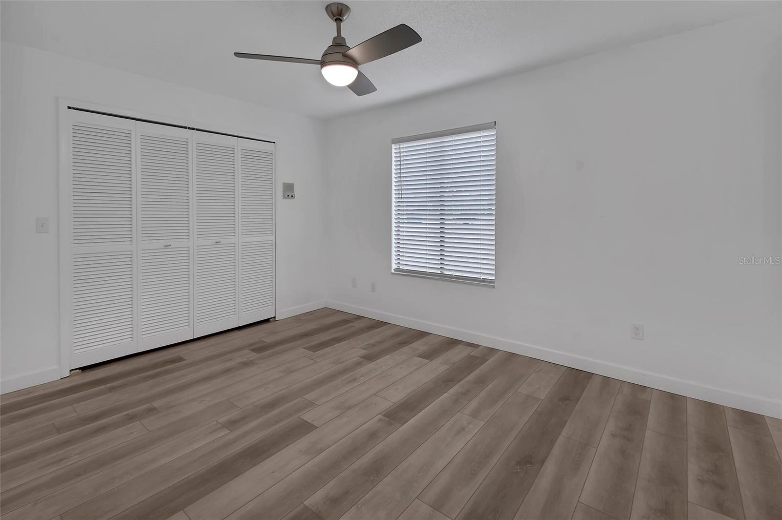 Image 25 of 47 For 1411 Beach Street