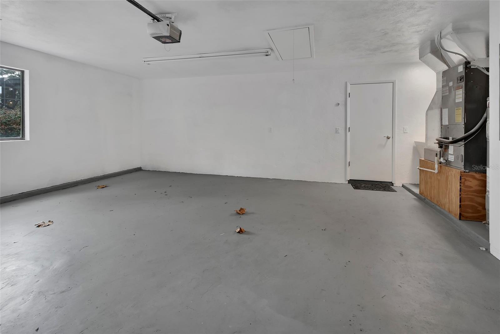 Image 27 of 47 For 1411 Beach Street