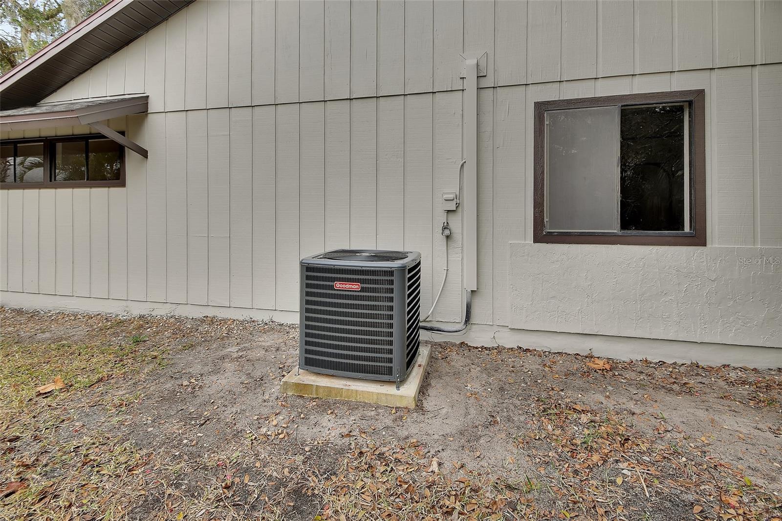 Image 34 of 47 For 1411 Beach Street