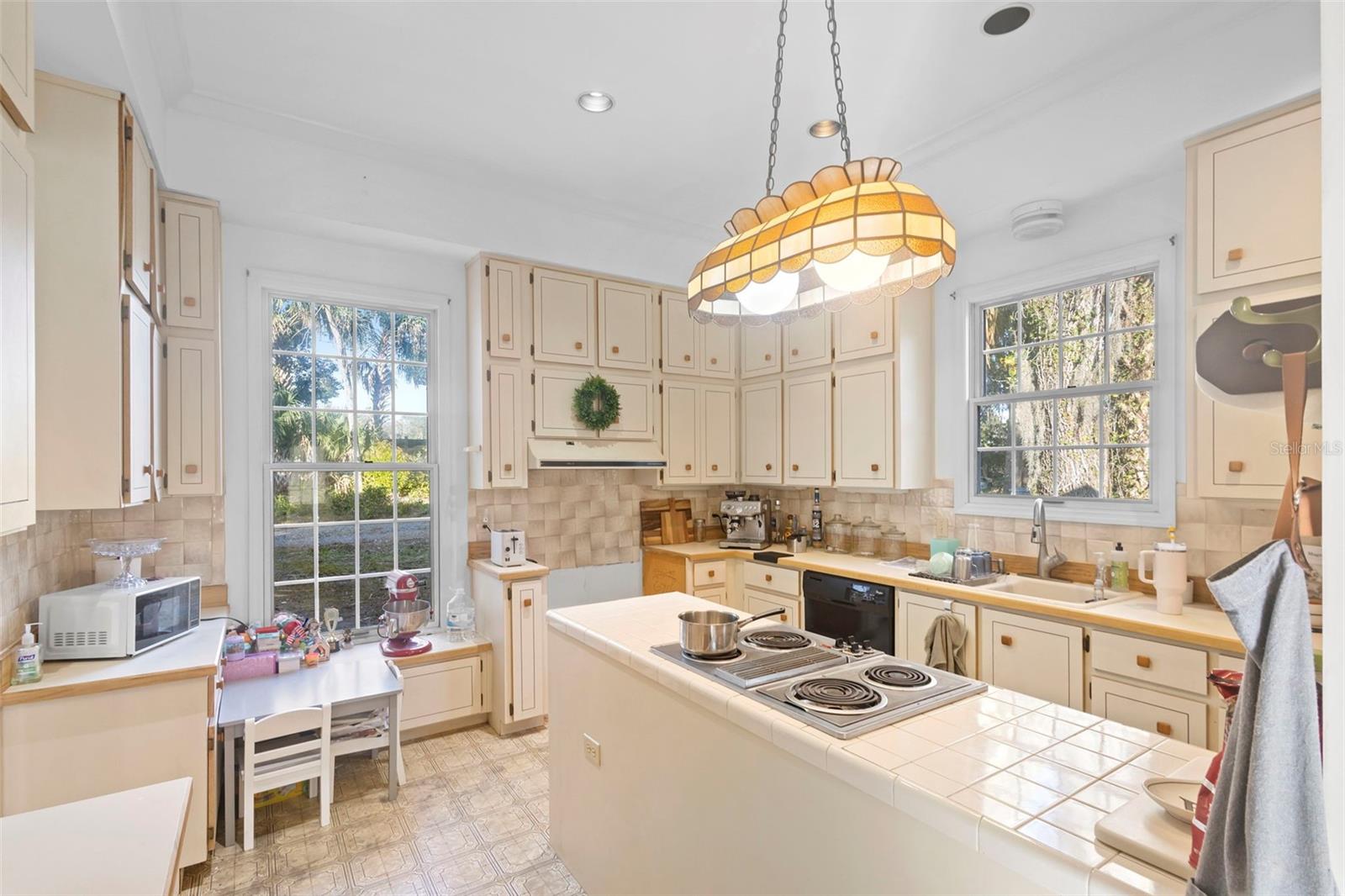 Image 11 of 40 For 4080 Audubon Avenue