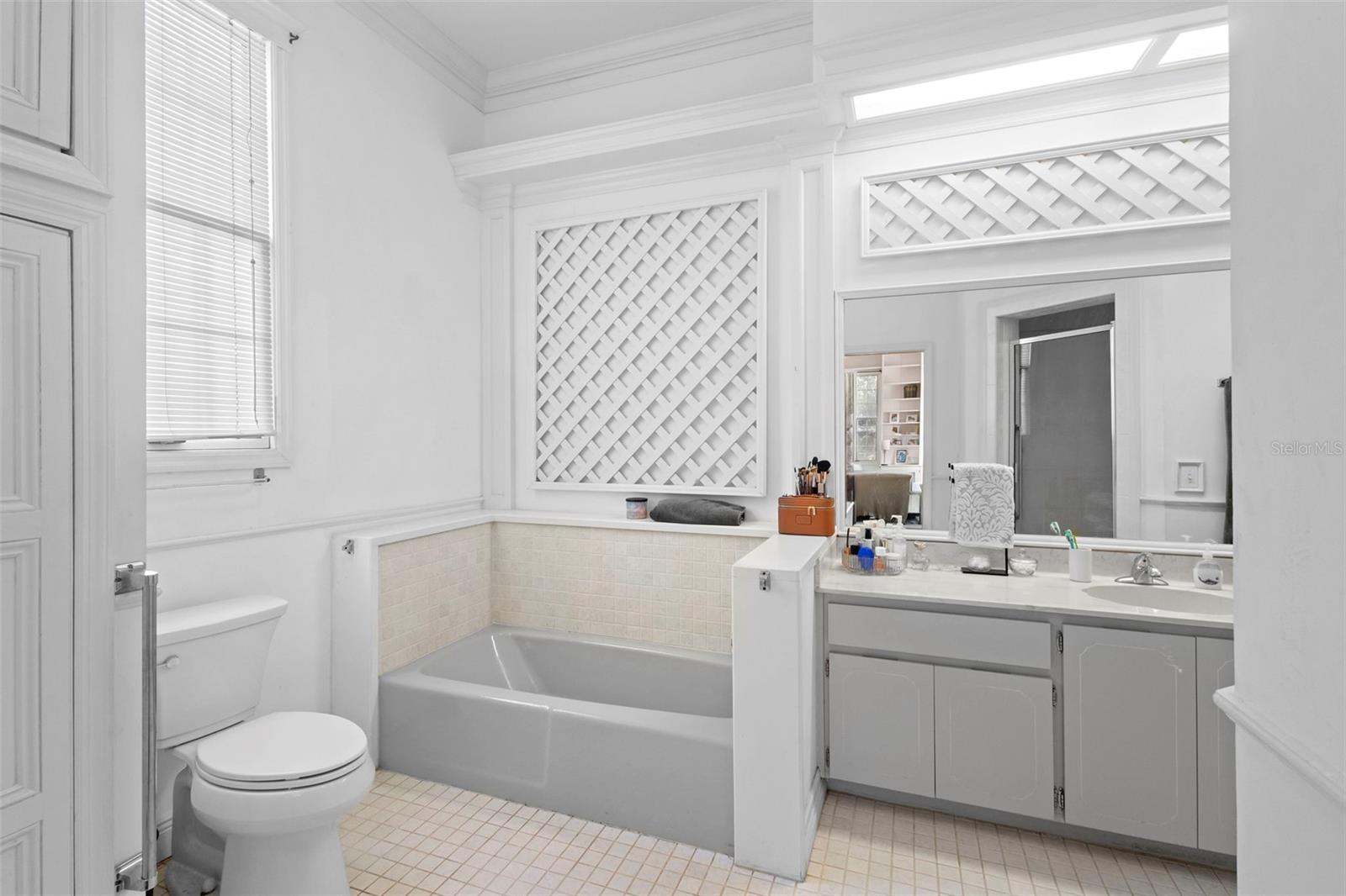 Image 16 of 40 For 4080 Audubon Avenue