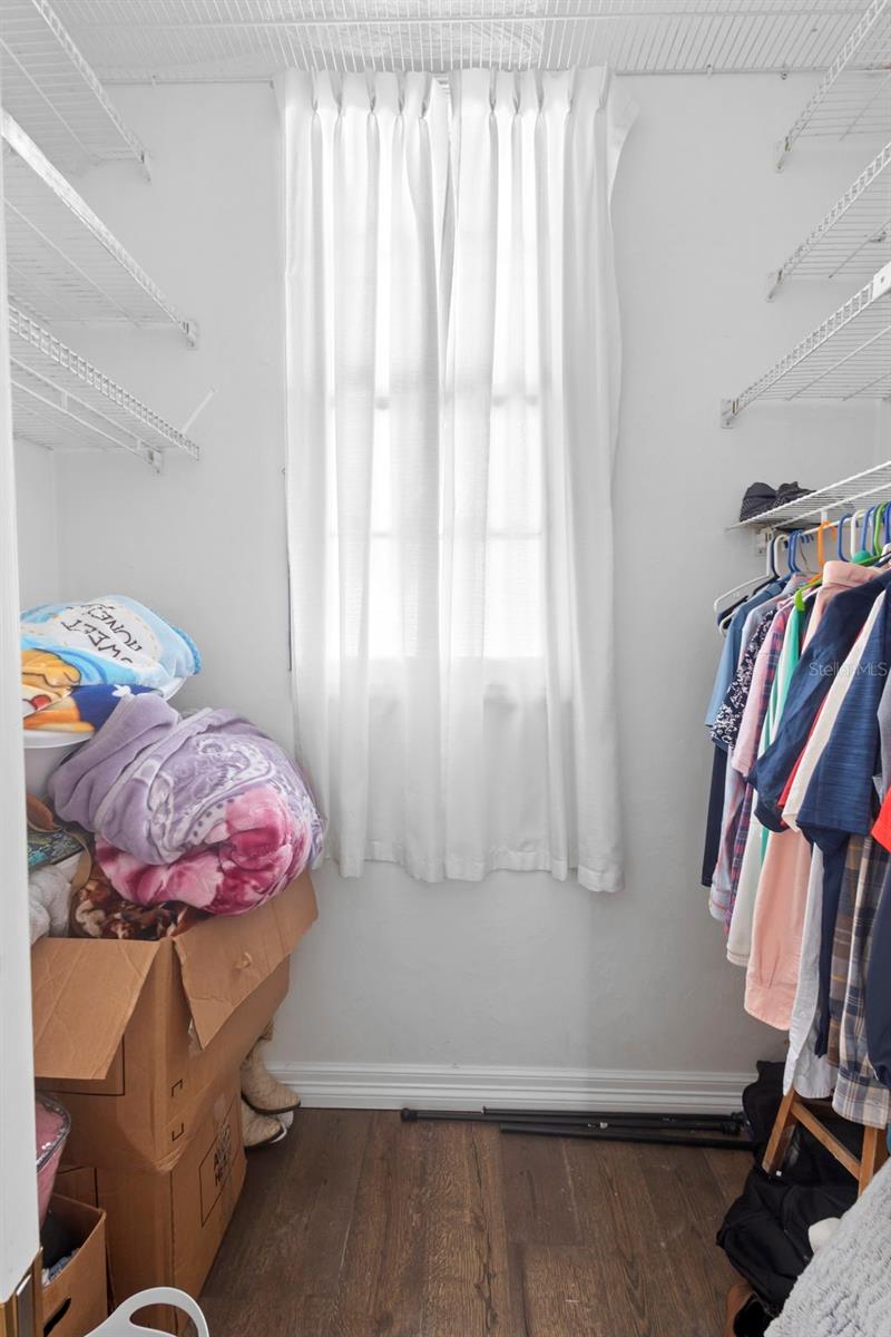 Image 18 of 40 For 4080 Audubon Avenue