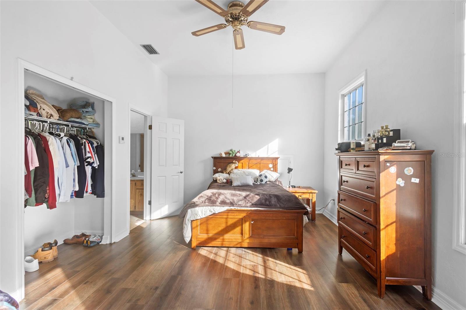 Image 28 of 40 For 4080 Audubon Avenue