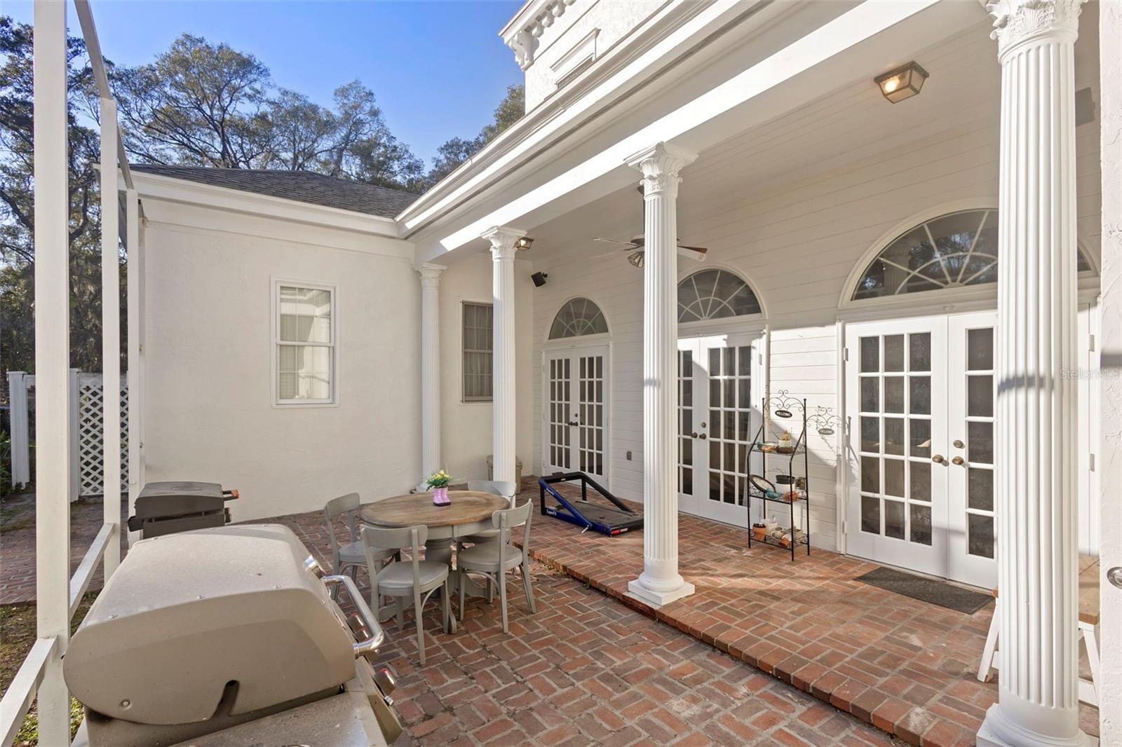 Image 32 of 40 For 4080 Audubon Avenue