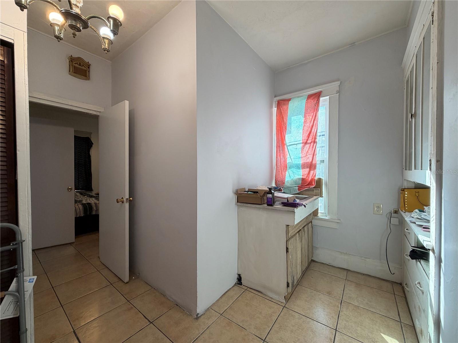 Image 11 of 17 For 308 San Juan Avenue