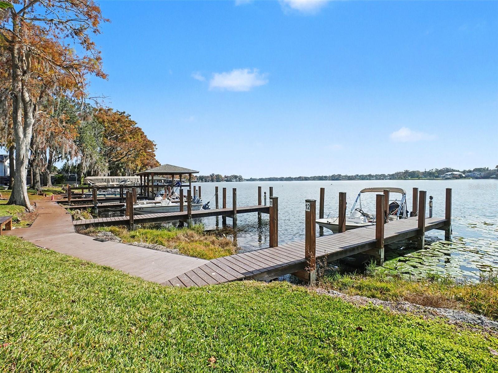 Image 19 of 23 For 2500 Lee Road 237