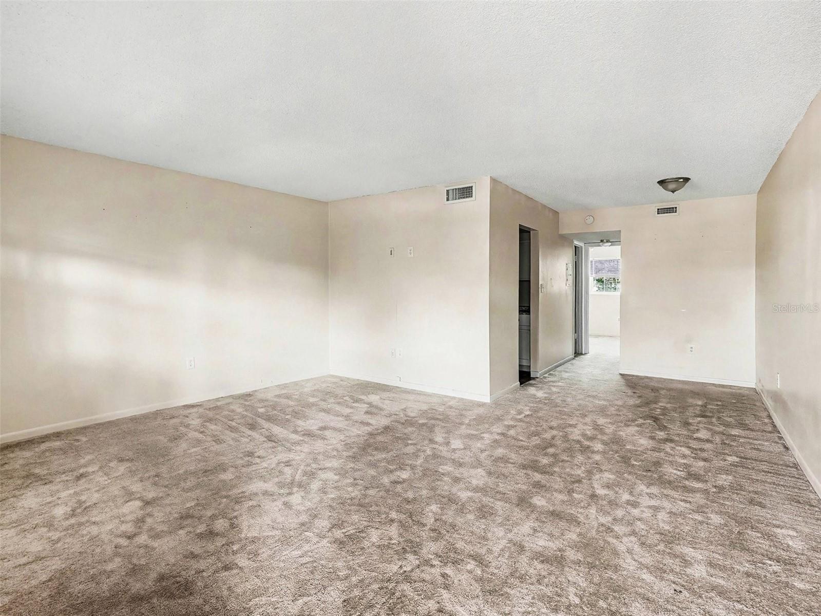 Image 5 of 23 For 2500 Lee Road 237