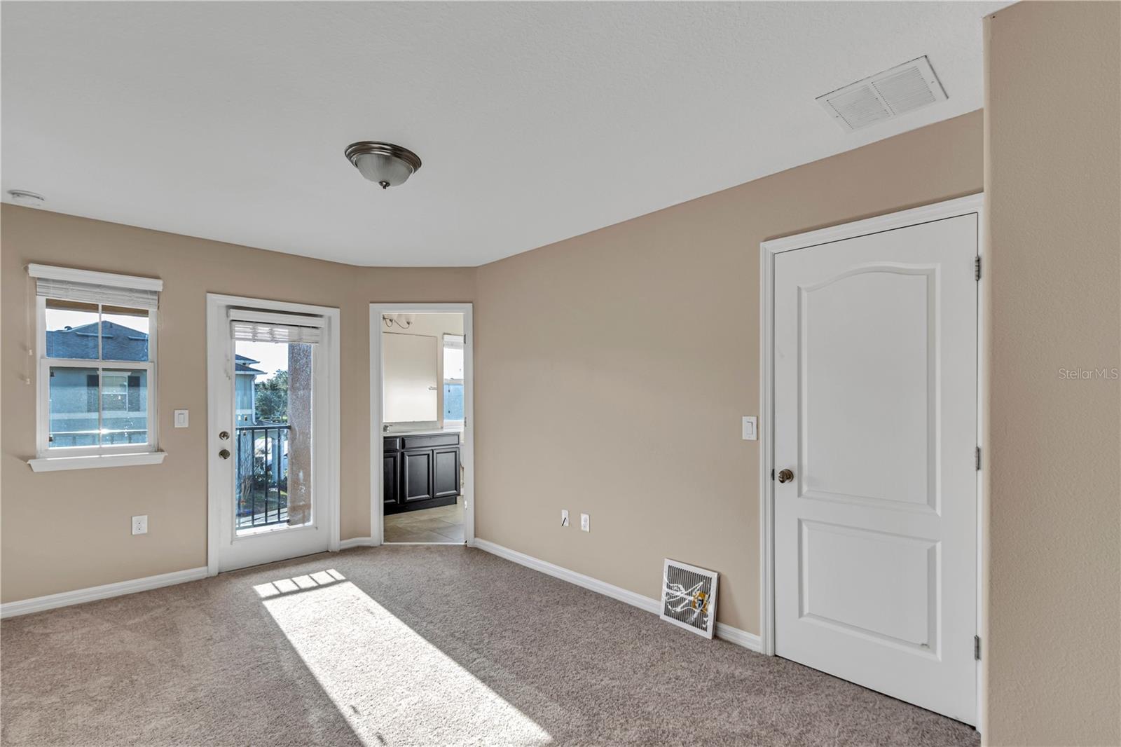 Image 12 of 35 For 106 Carmichael Way