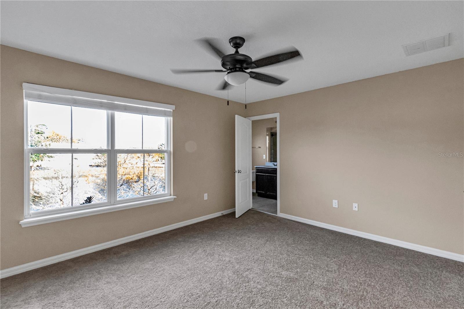 Image 19 of 35 For 106 Carmichael Way