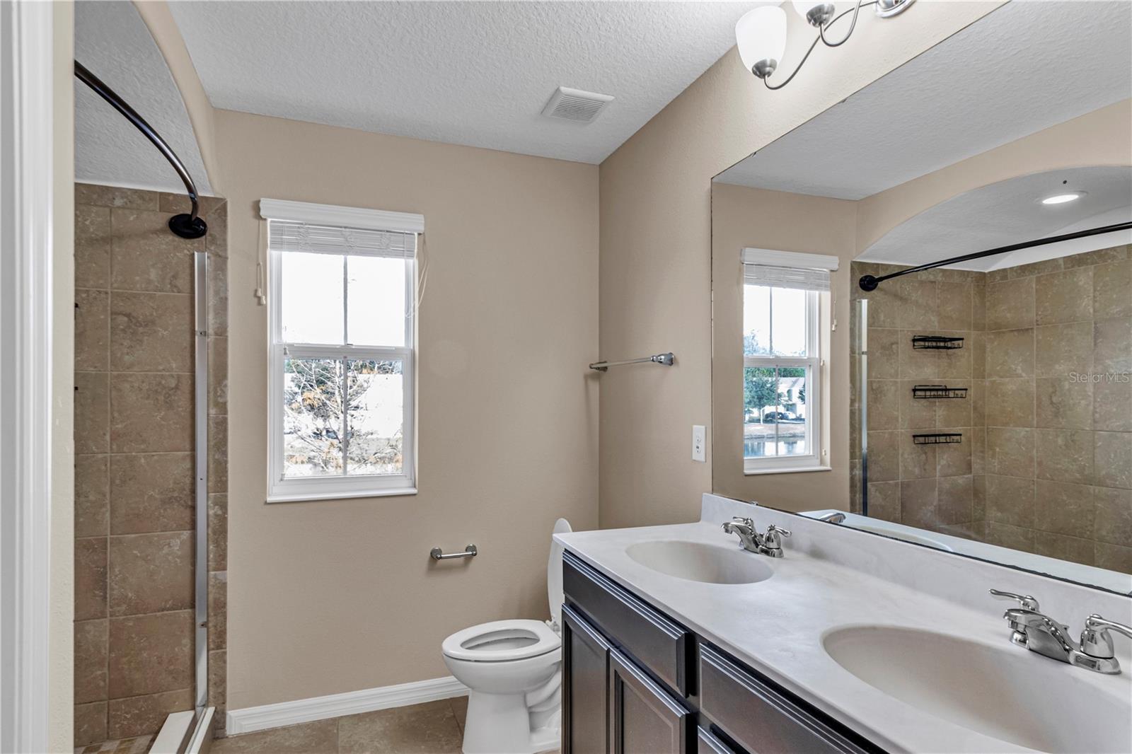 Image 21 of 35 For 106 Carmichael Way