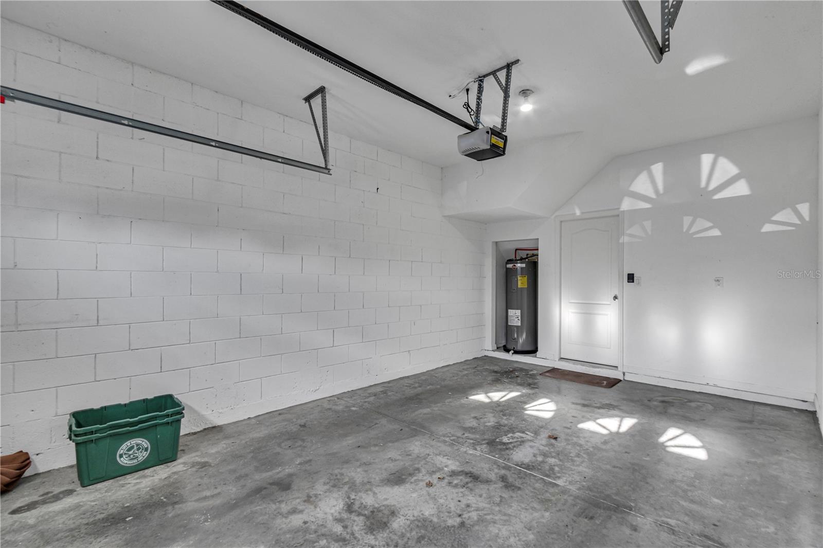 Image 23 of 35 For 106 Carmichael Way