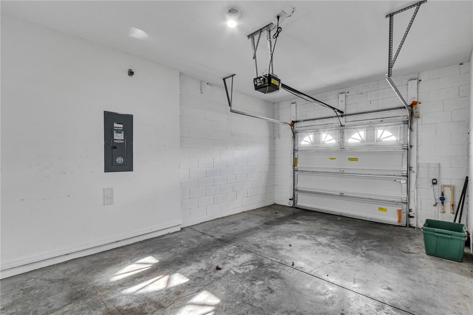 Image 24 of 35 For 106 Carmichael Way