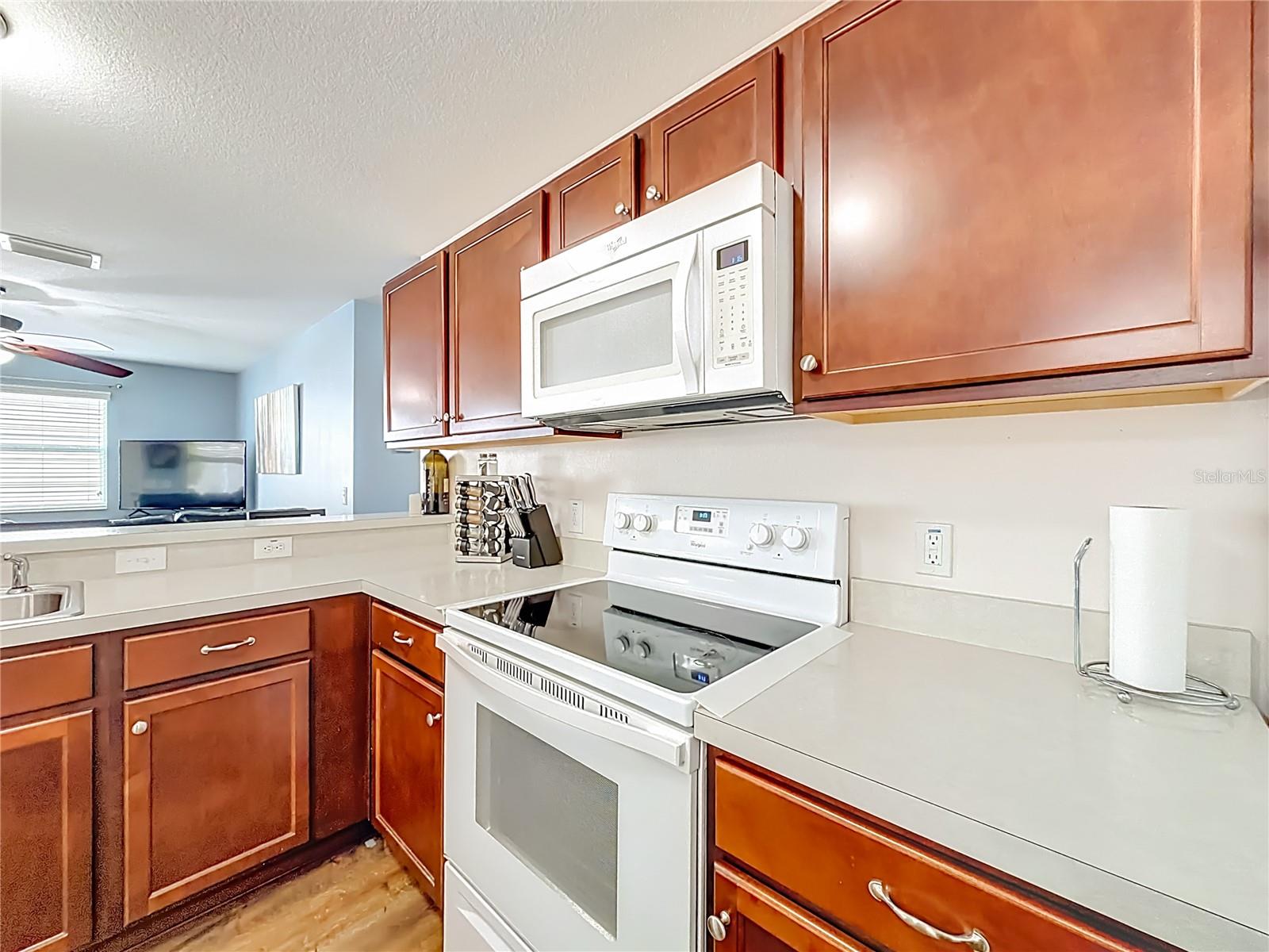 Image 10 of 38 For 3079 Nutwood Avenue