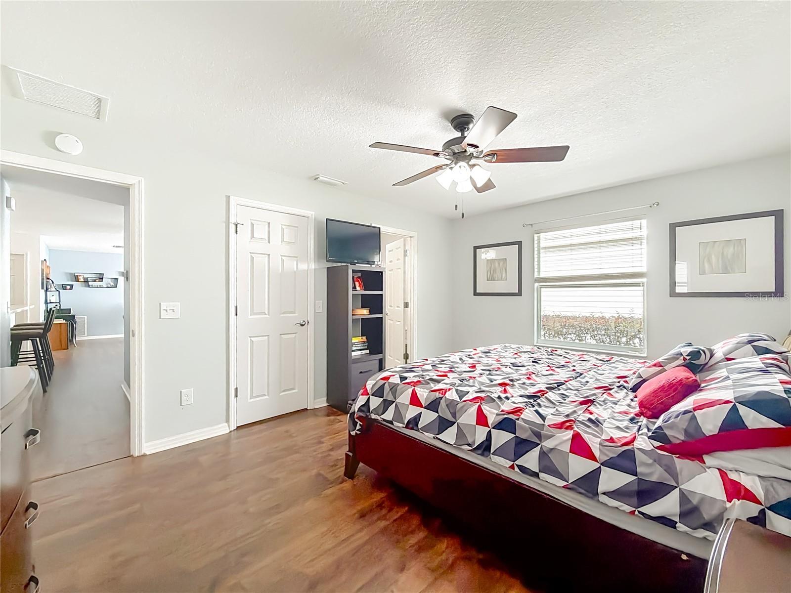 Image 12 of 38 For 3079 Nutwood Avenue